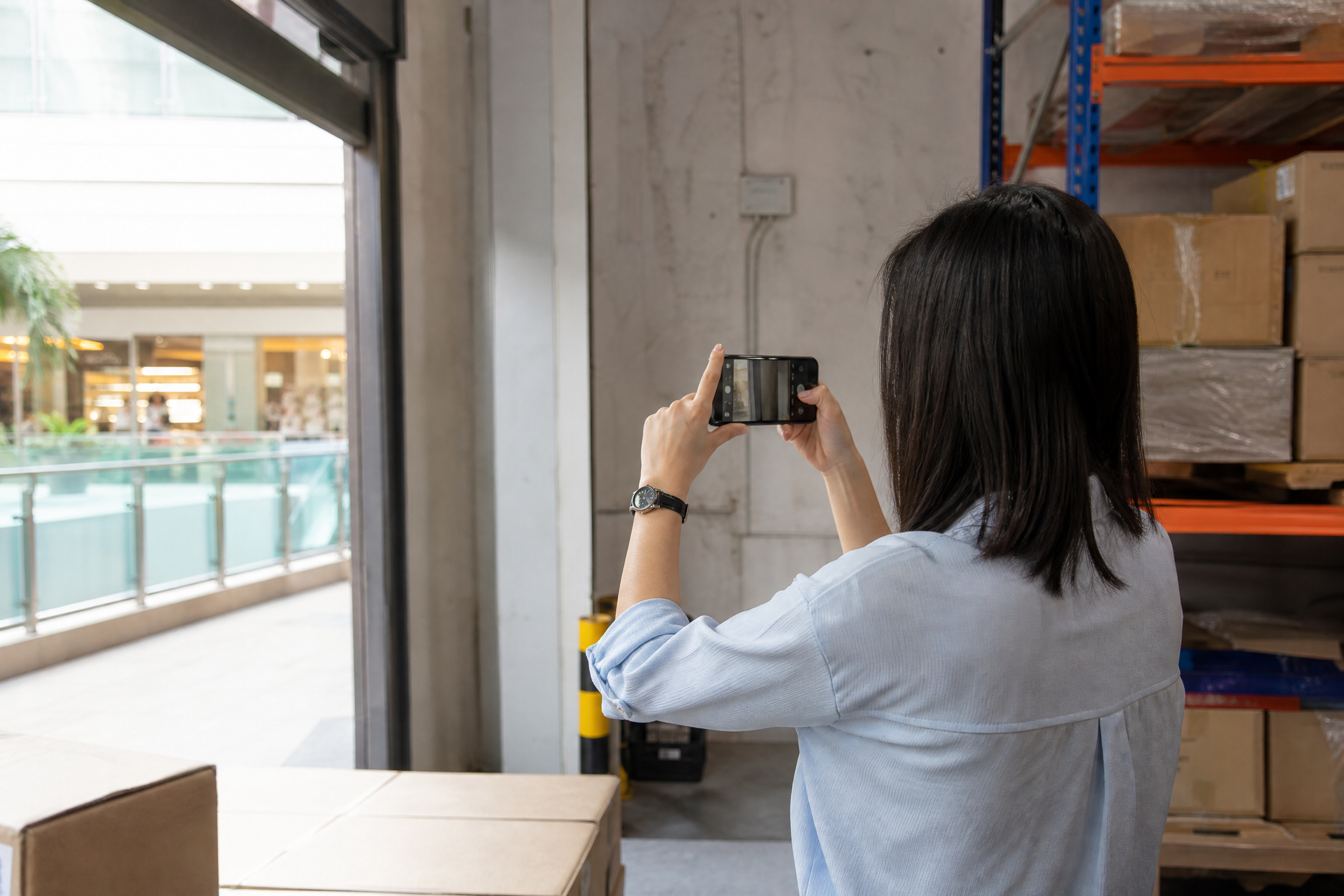 香港商場店舖滅蟲：WhatsApp查詢及服務安排情境